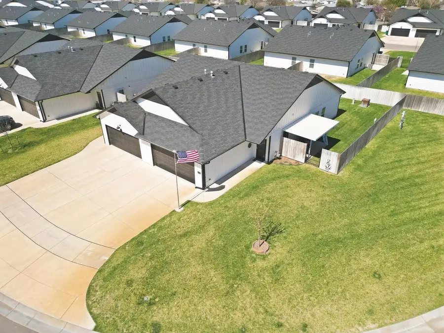 3418 W Angel St, Wichita, KS 67217 - #2