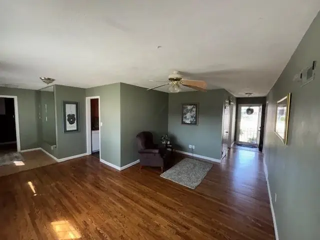 638 Carl, Salina, KS 67401 - #3