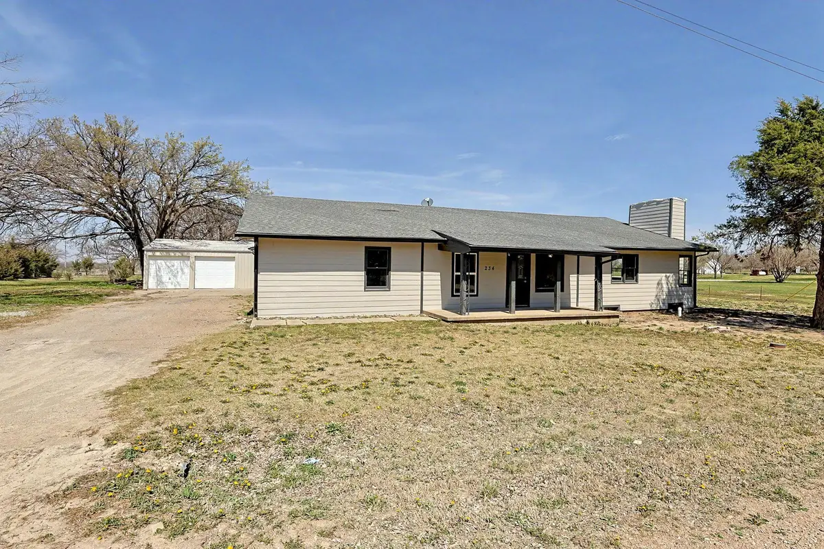 234 W Central St, Greenwich, KS 67055 - #1