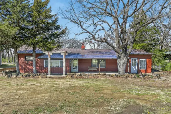 216 E Lakeview Dr, Toronto, KS 66777