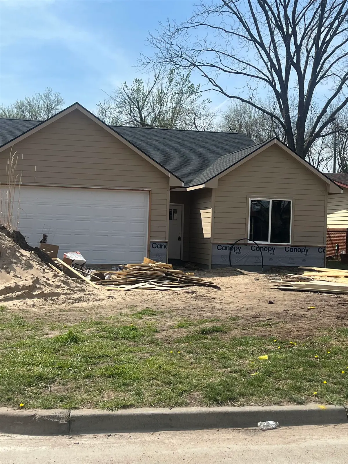 3233 E Skinner St, Wichita, KS 67218 - #1