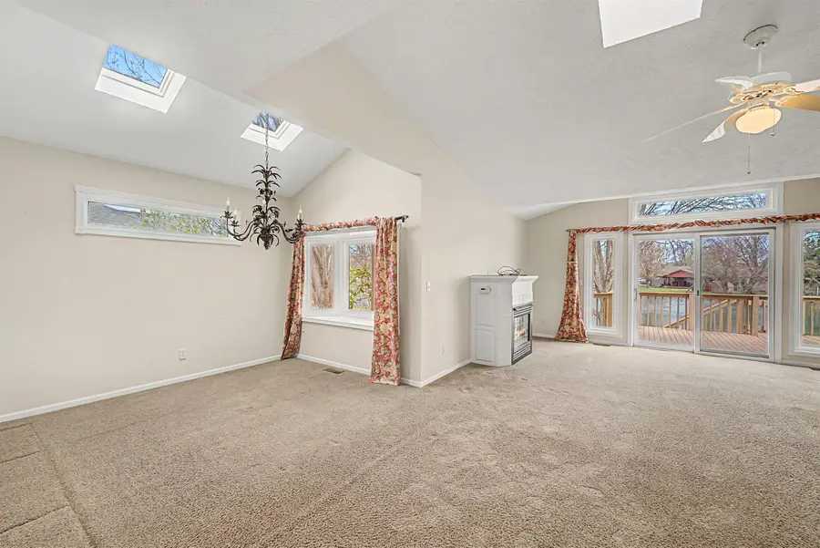 629 Arrowhead Ln, Salina, KS 67401 - #2