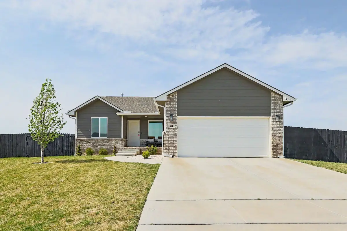 581 S Cattail St, Haysville, KS 67060 - #1