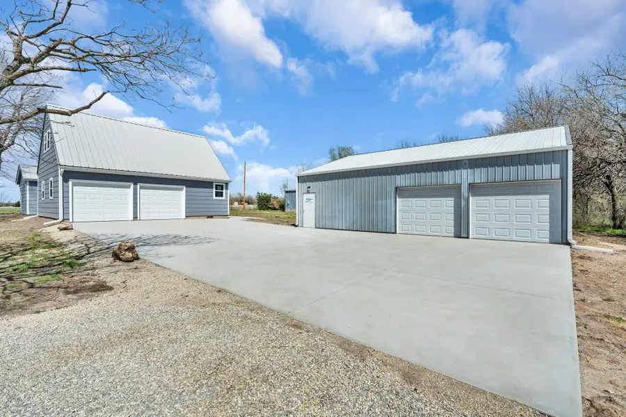 10270 SW Hidden Lane Rd, Augusta, KS 67010 - #3