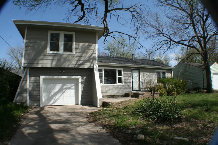 1408 Helen St, Augusta, KS 67010 - #2