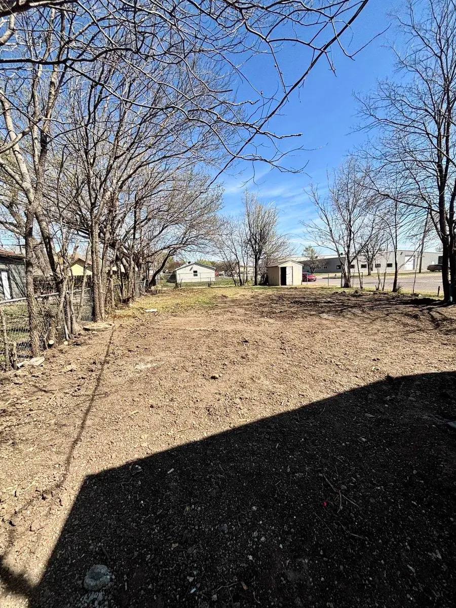 2660 W Esthner Ave, Wichita, KS 67213 - #3