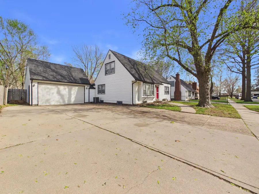 510 Wire Ave, Haysville, KS 67060 - #3