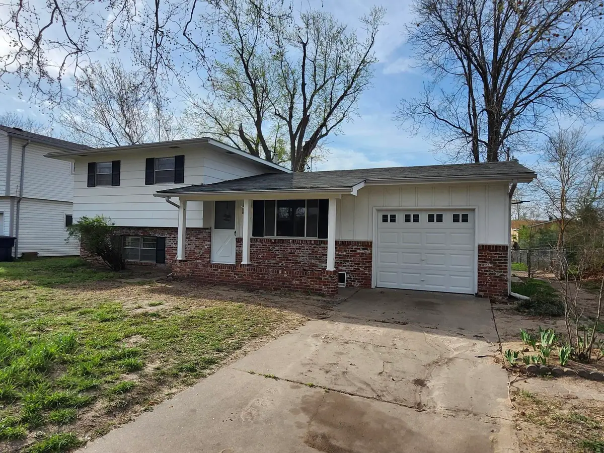 1931 E 50th St S, Wichita, KS 67216 - #1