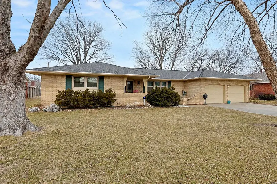 2216 W 18th St N, Wichita, KS 67203 - #2