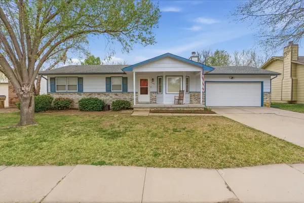 5708 Denise St, Bel Aire, KS 67220