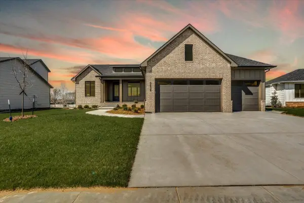 9638 W Cedar Lane, Maize, KS 67101