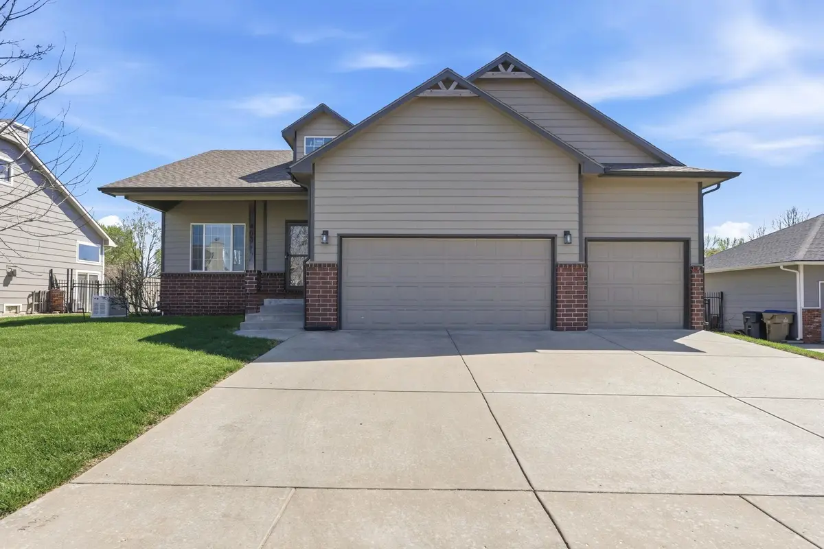 403 W Koob Ln, Andover, KS 67002 - #1