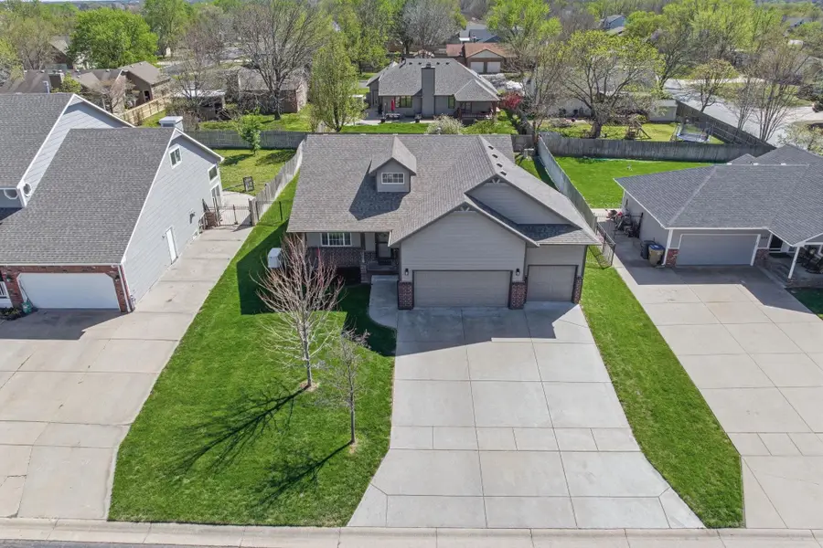 403 W Koob Ln, Andover, KS 67002 - #3