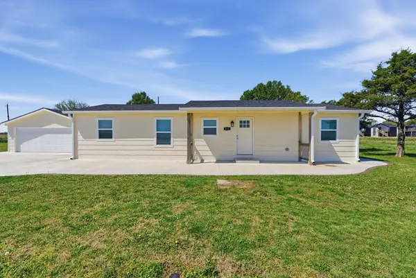 813 S Goddard Rd, Goddard, KS 67052