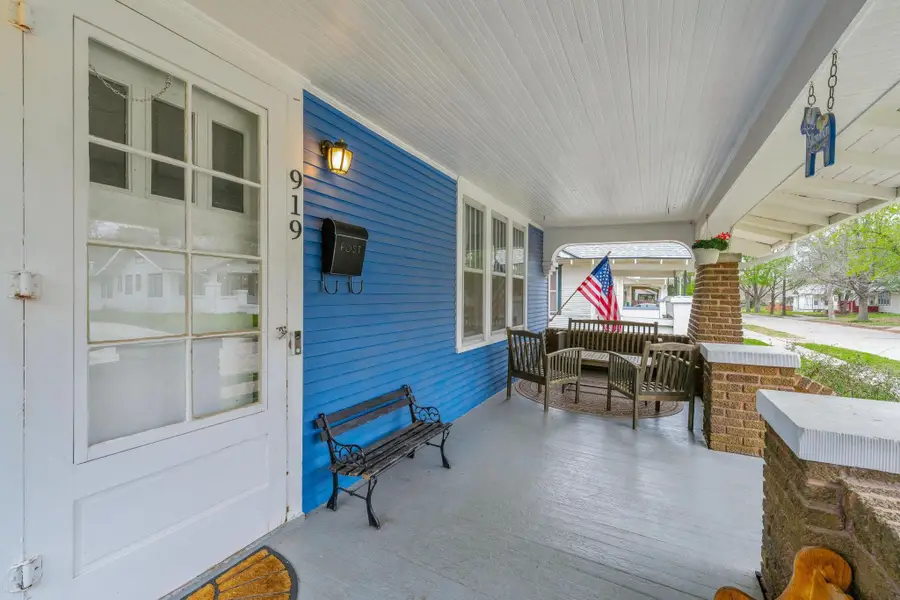 919 N Rutan St, Wichita, KS 67208 - #2