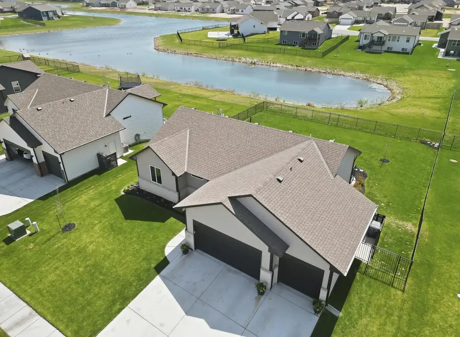 10933 W Cedar Ln, Maize, KS 67101 - #2