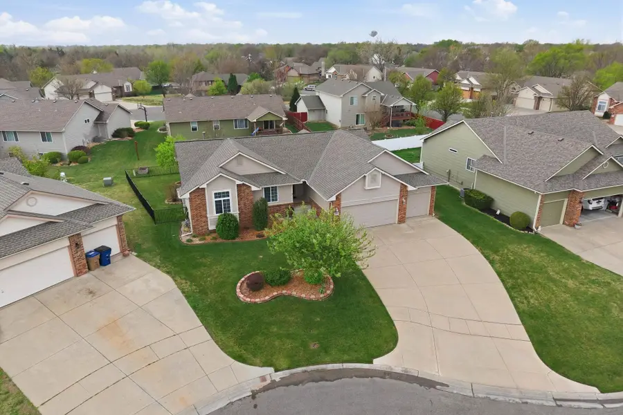 5905 E 49th Ct N, Bel Aire, KS 67220 - #3