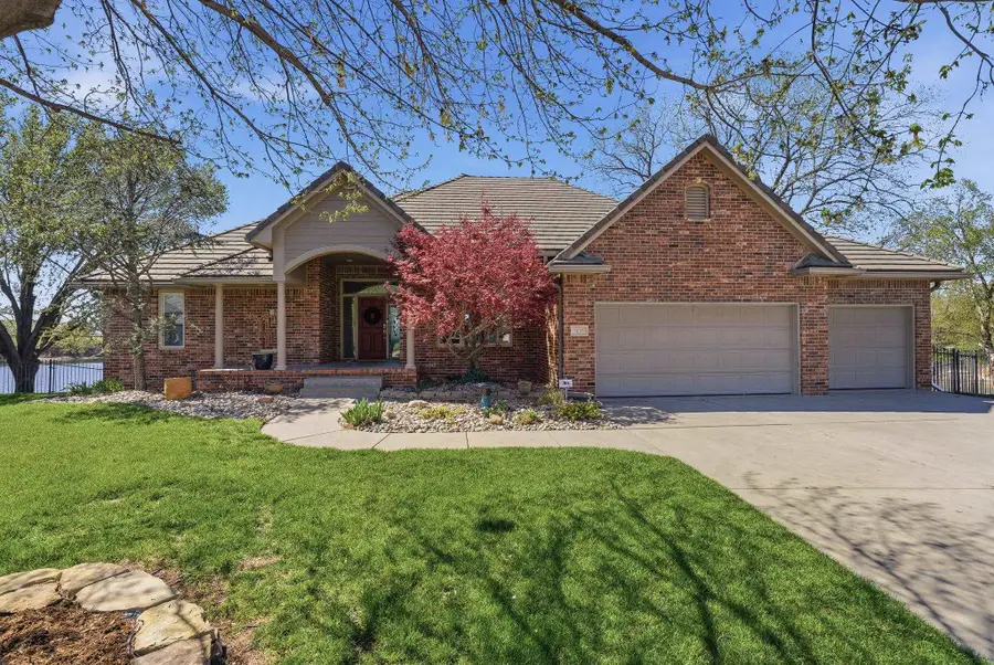 5135 N Harborside Ct, Wichita, KS 67204 - #2