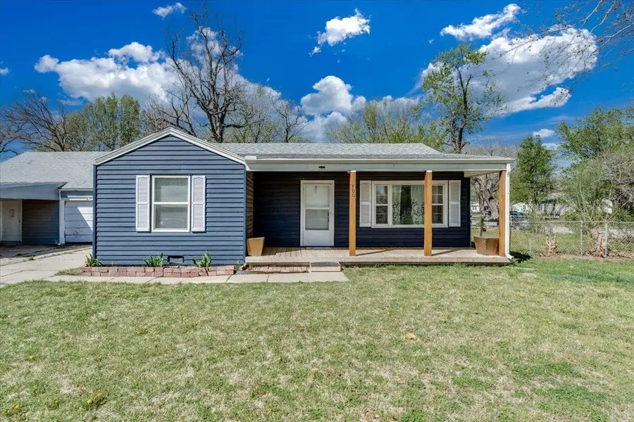 400 W Hollywood St, Wichita, KS 67217 - #2