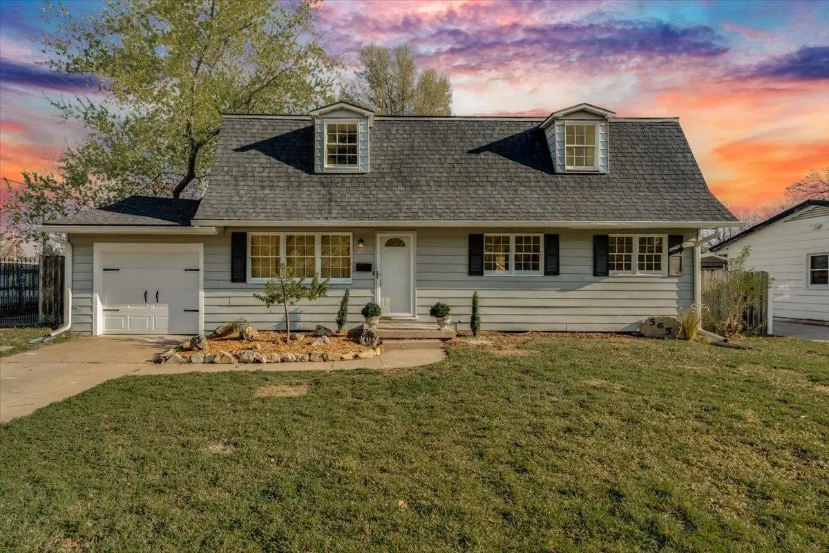 565 S Circle Dr, Derby, KS 67037 - #1