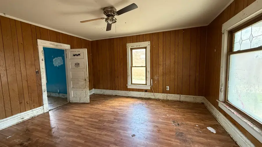 818 W Crawford St., Salina, KS 67401 - #3