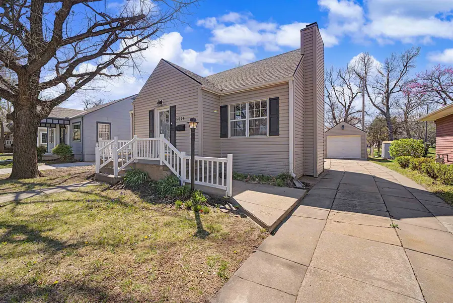 1008 Funston St, Salina, KS 67401 - #2