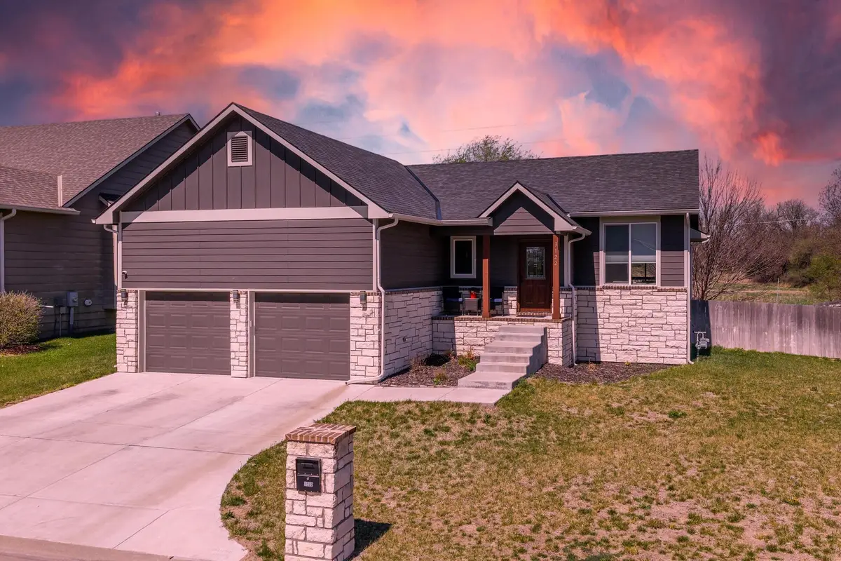 3122 E Sunflower Dr, Derby, KS 67037 - #1