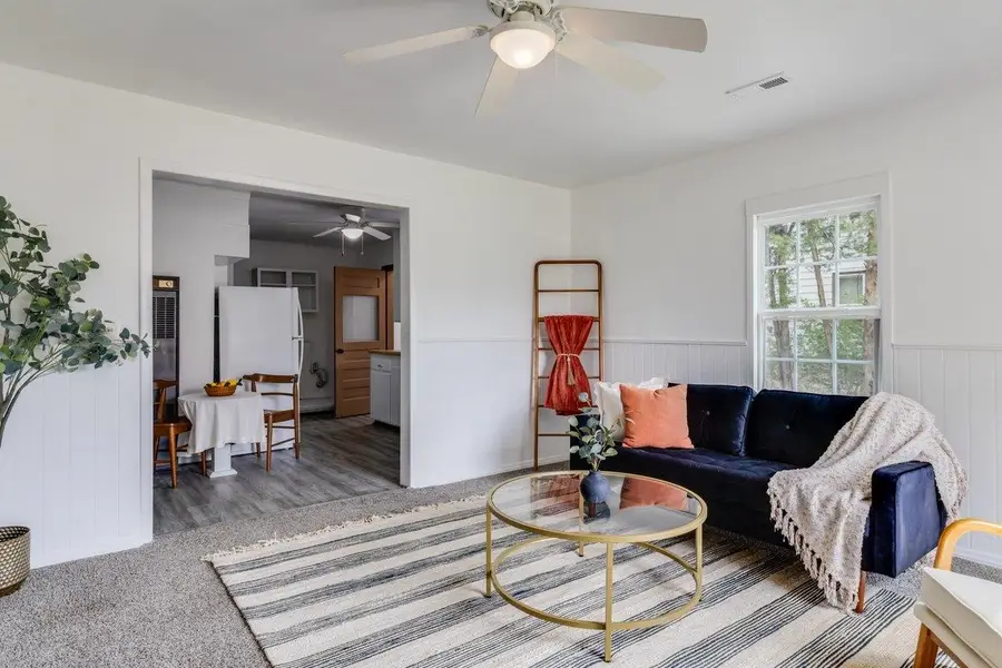 1524 E 12th St, Newton, KS 67114 - #3