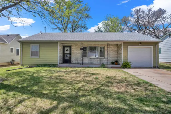 611 Grandview Ave, Newton, KS 67114