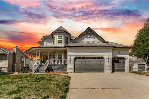 823 S Surrey Lane, Maize, KS 67101