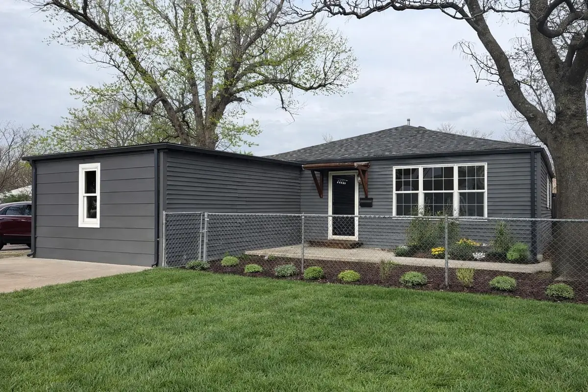 428 N Meridian Ave, Wichita, KS 67203 - #1