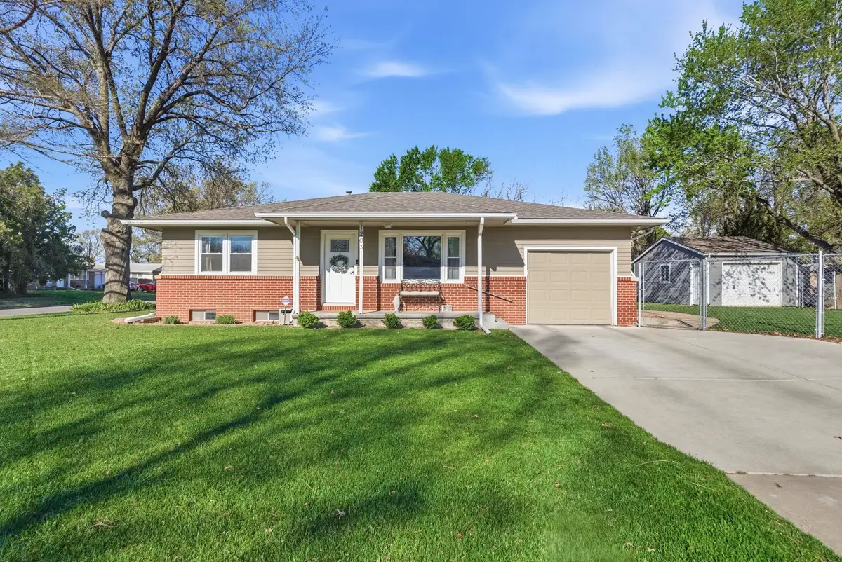 1203 N Brunswick St, Wichita, KS 67212 - #1