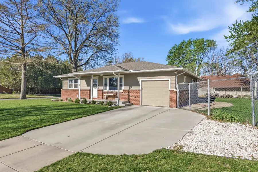 1203 N Brunswick St, Wichita, KS 67212 - #3