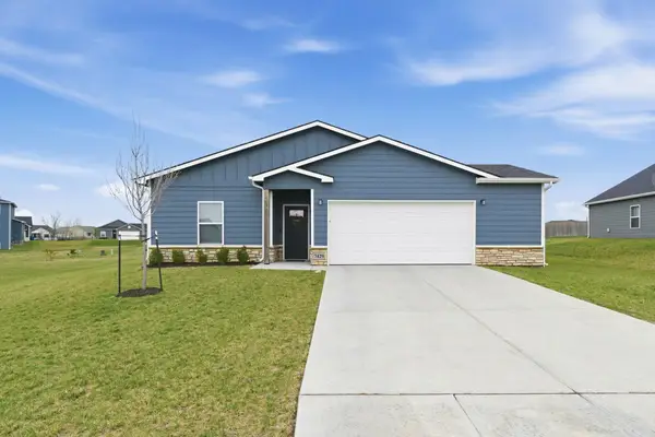 7429 E Pheasant Ridge St, Bel Aire, KS 67226