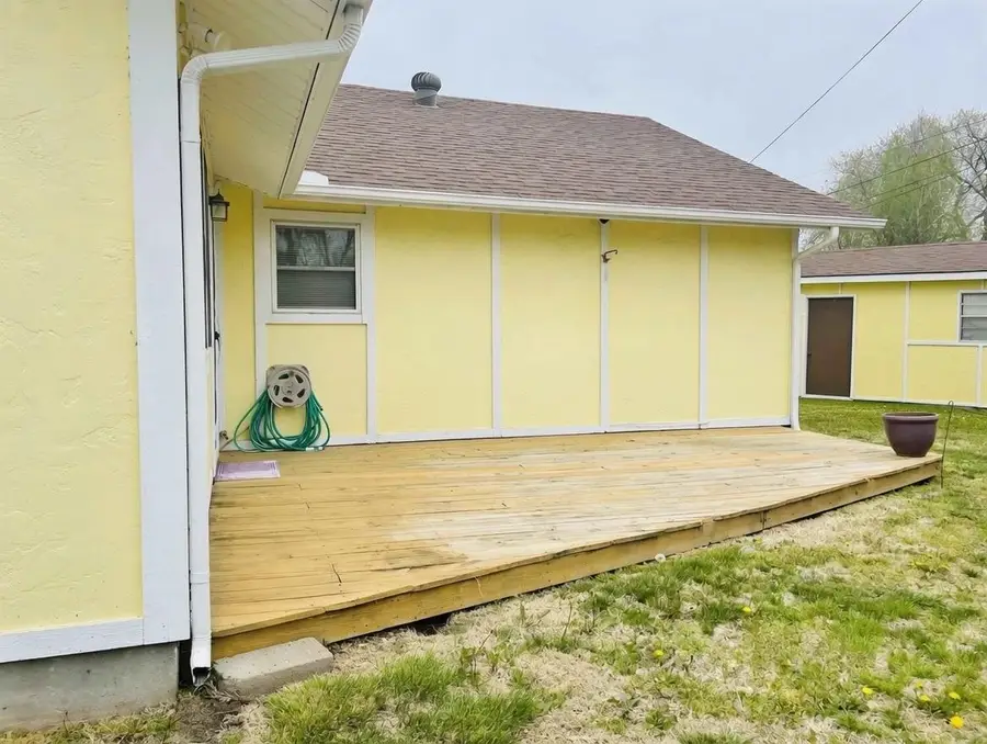 527 N Gordon St # 529, Wichita, KS 67203 - #3