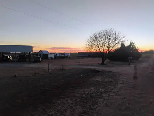 39831 W 6th St S, Cheney, KS 67025