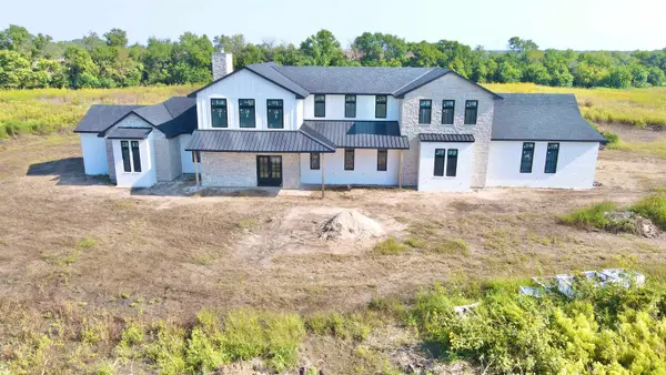 11682 NW 160th St, Newton, KS 67114