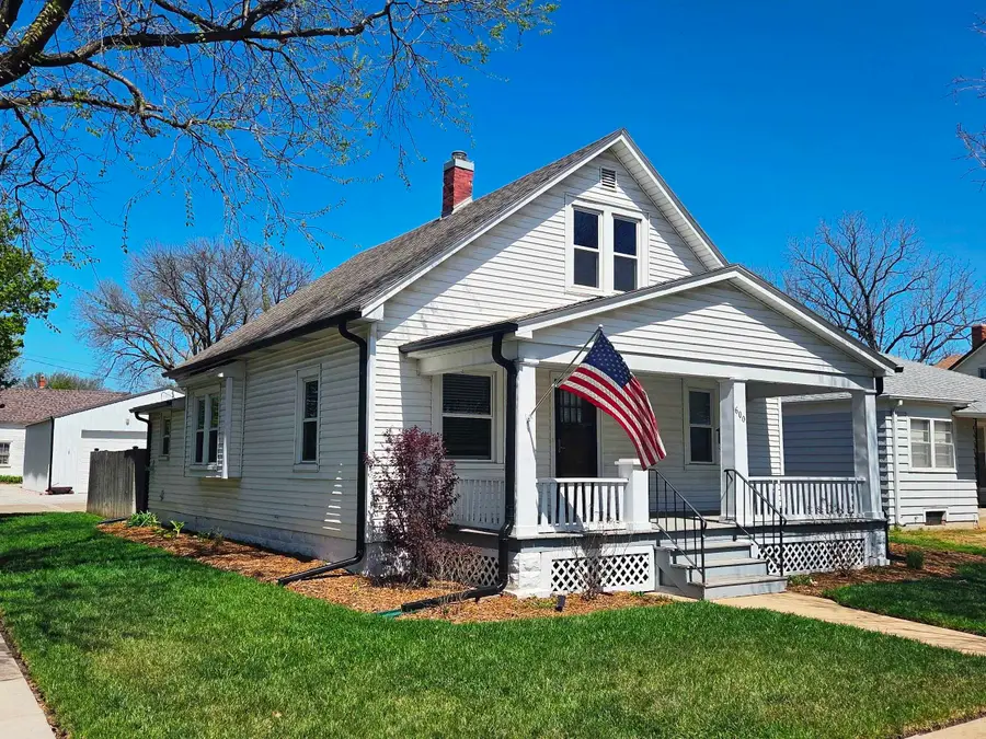 600 E 2nd, Newton, KS 67114 - #2