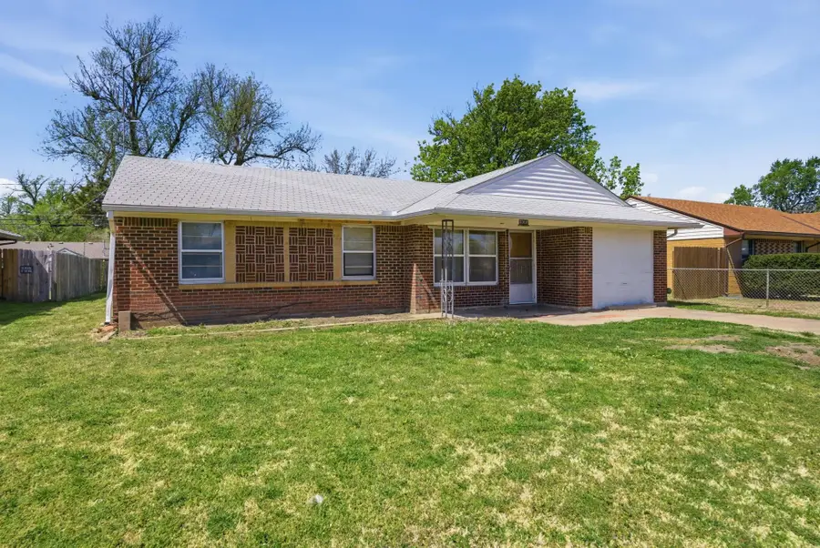 2307 S Hiram St, Wichita, KS 67213 - #2