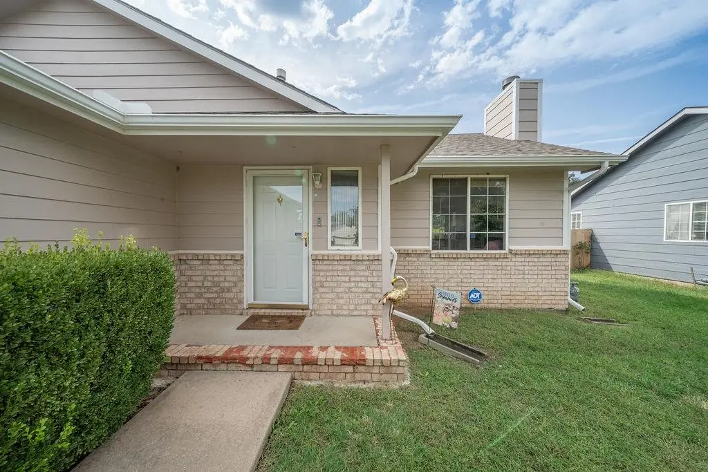 5005 E 27th St N, Wichita, KS 67220 - #1