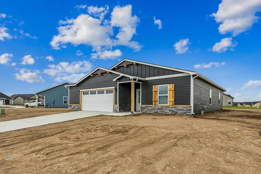 1607 N Emerald Valley Dr., Mulvane, KS 67110 - #2