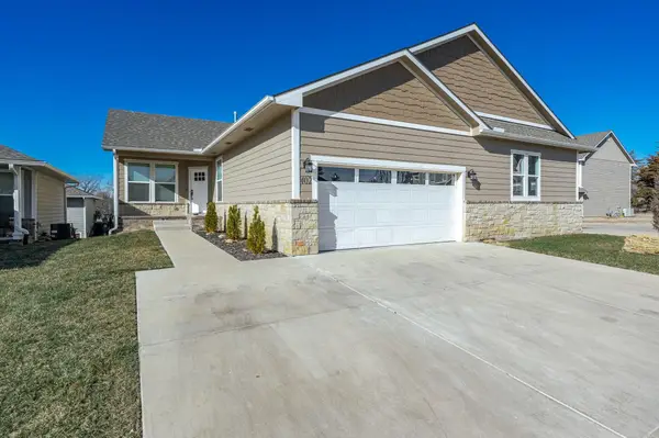 331 N 127th St E Bldg 27/401, Wichita, KS 67206