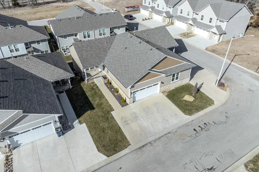 331 N 127th St E Bldg 27/401, Wichita, KS 67206 - #3