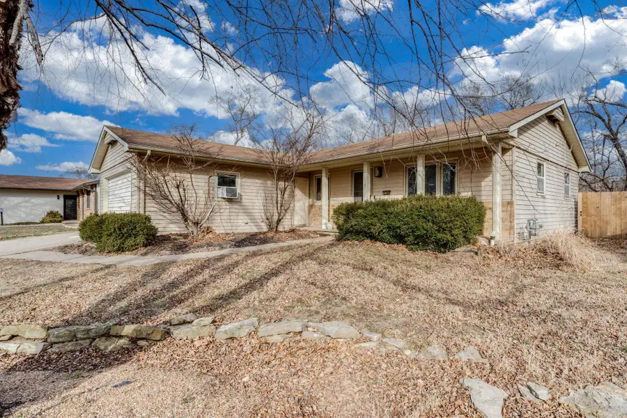 1302 N Taylor St, El Dorado, KS 67042 - #3