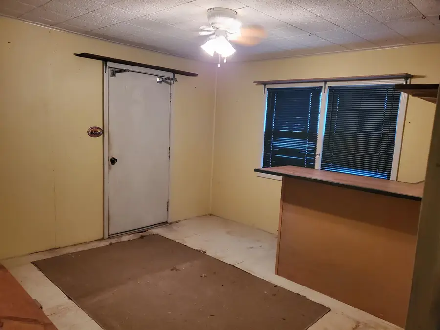 1112 N 4th, Arkansas City, KS 67005 - #2