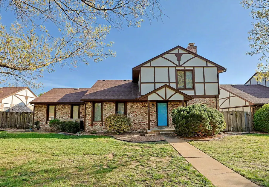 641 N Woodlawn Blvd, Wichita, KS 67208 - #2