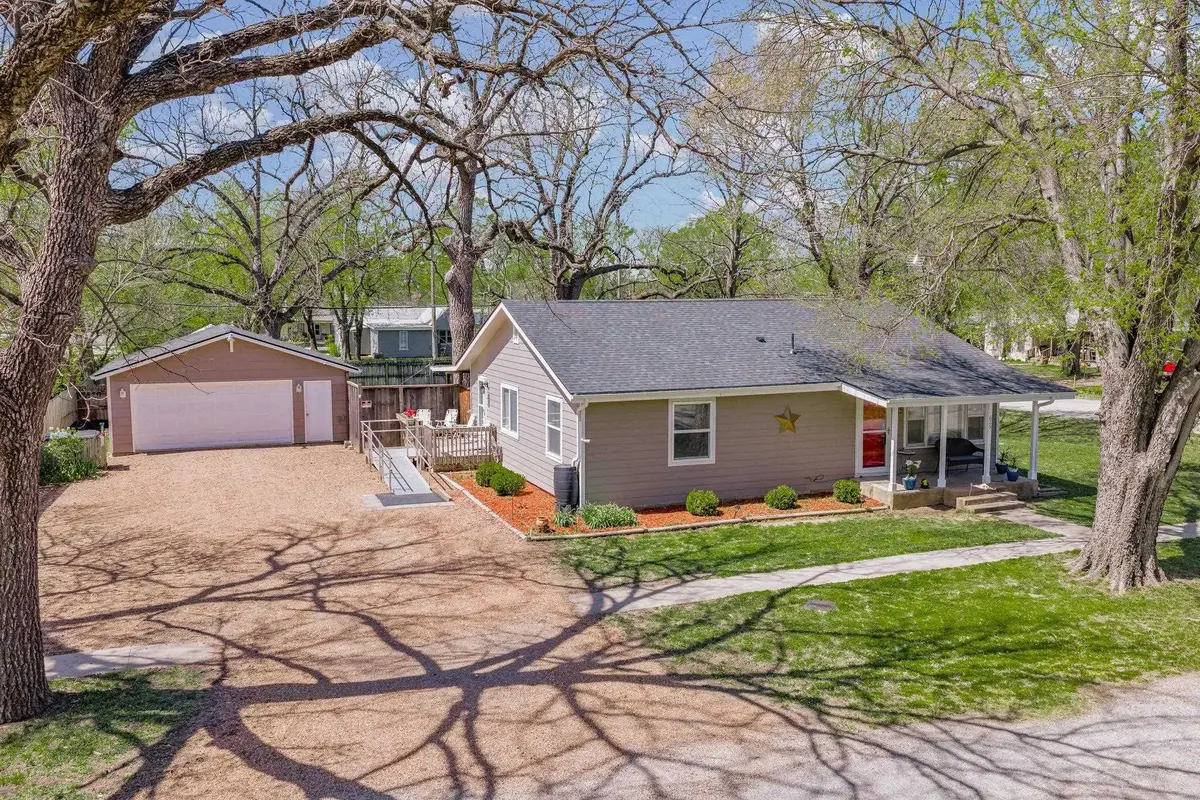 625 N Sumner, Belle Plaine, KS 67013 - #1