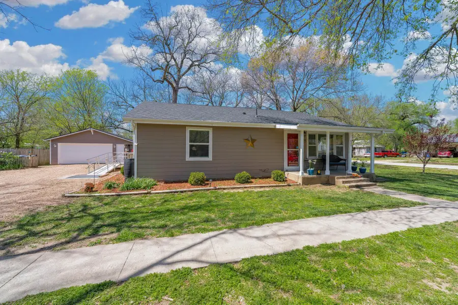 625 N Sumner, Belle Plaine, KS 67013 - #2