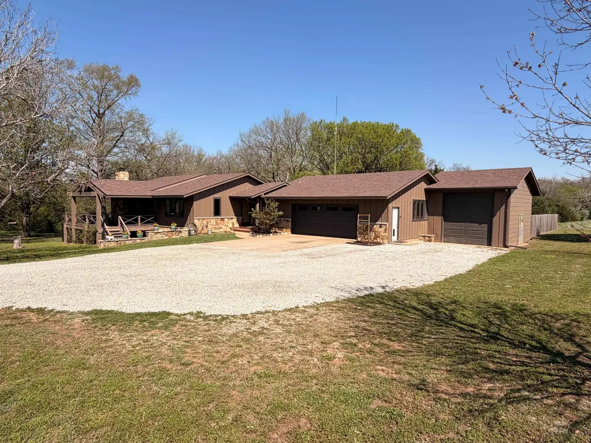 3140 N 15th, Arkansas City, KS 67005-6639 - #1