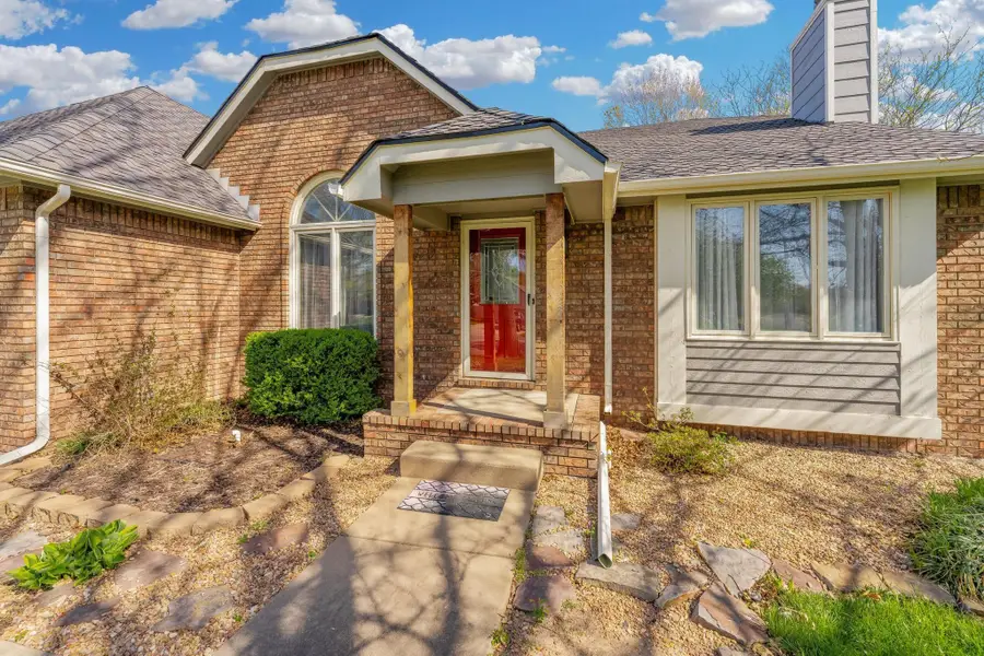 9502 W Brookridge Cir, Wichita, KS 67205 - #2